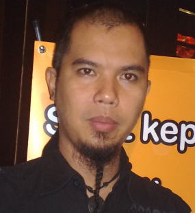 My Biodata, Photos, News: April 2010