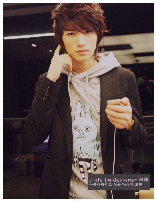 http://1.bp.blogspot.com/_W2y1u8RWs_o/TUe5ghSVpEI/AAAAAAAAADw/v6hlVEr_cZ0/s1600/lee+kiseop.jpg