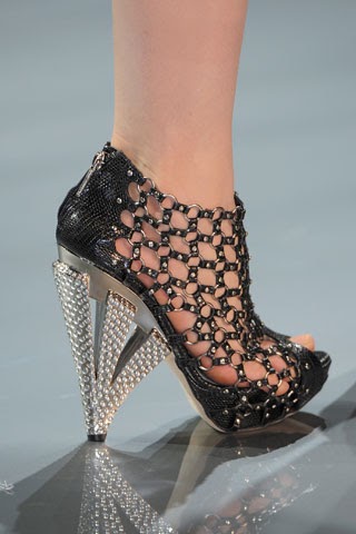 Personal Shopper: Zapatos de diseño arquitectónico