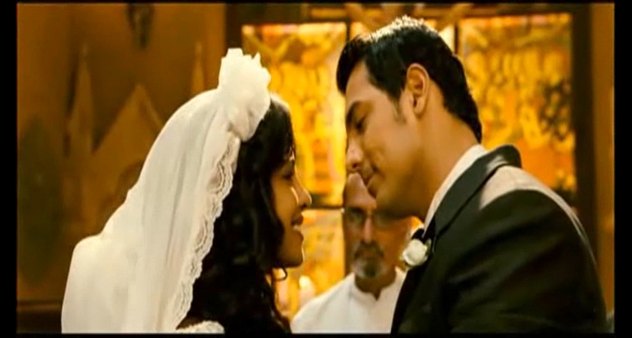 Priyanka Chopra: Priyanka- John Abraham Kiss in 7 Khoon Maaf