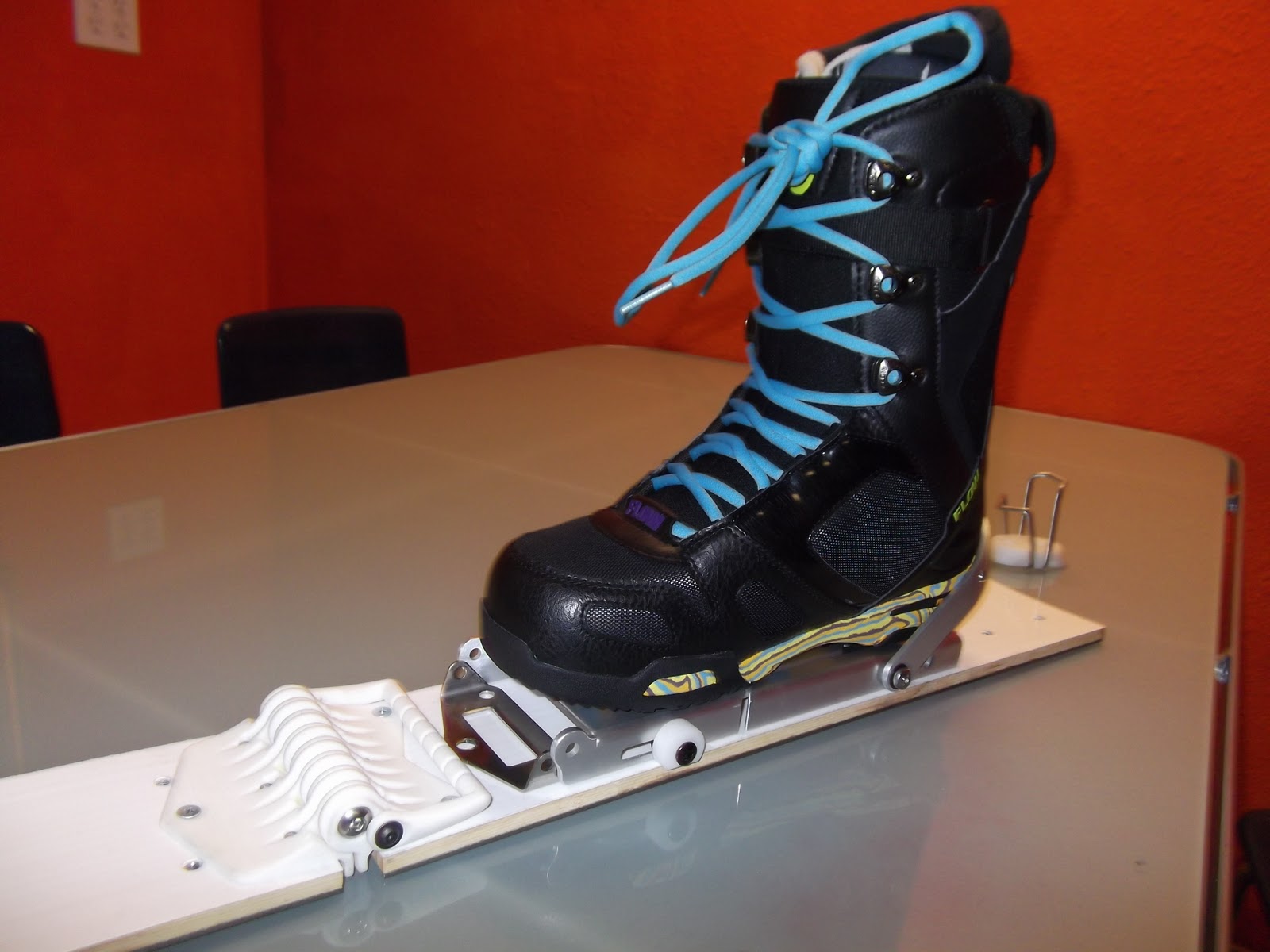 MTN Approach Ski Pillar Product Design