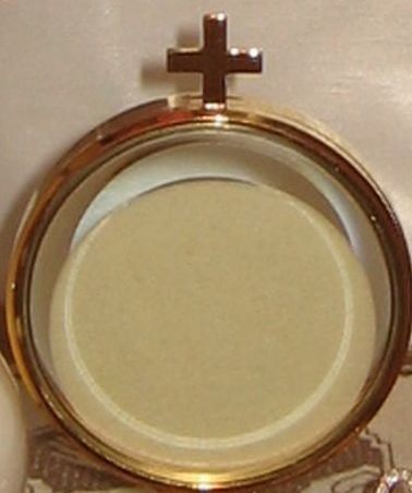 [Our_Adoration_chapel_monstrance.jpg]