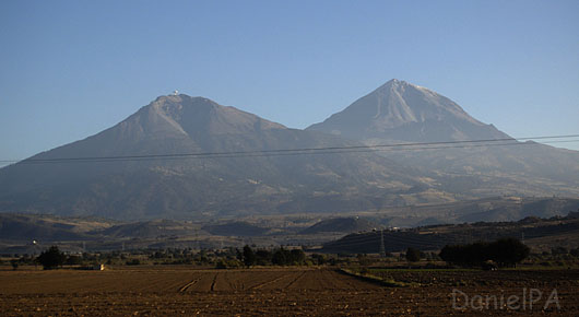 [PicoOrizaba07-04bl.jpg]