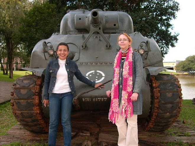 No pátio da Ulbra com a Mírian