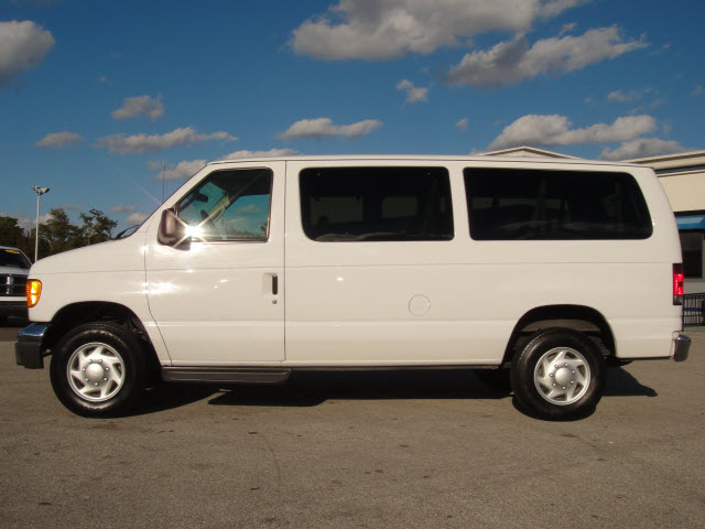 rent 12 passenger van rent 12 passenger van