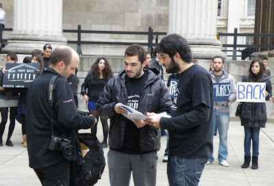 Εκδήλωση διαμαρτυρίας φοιτητών έξω από το Βρετανικό μουσείο 1+(1)