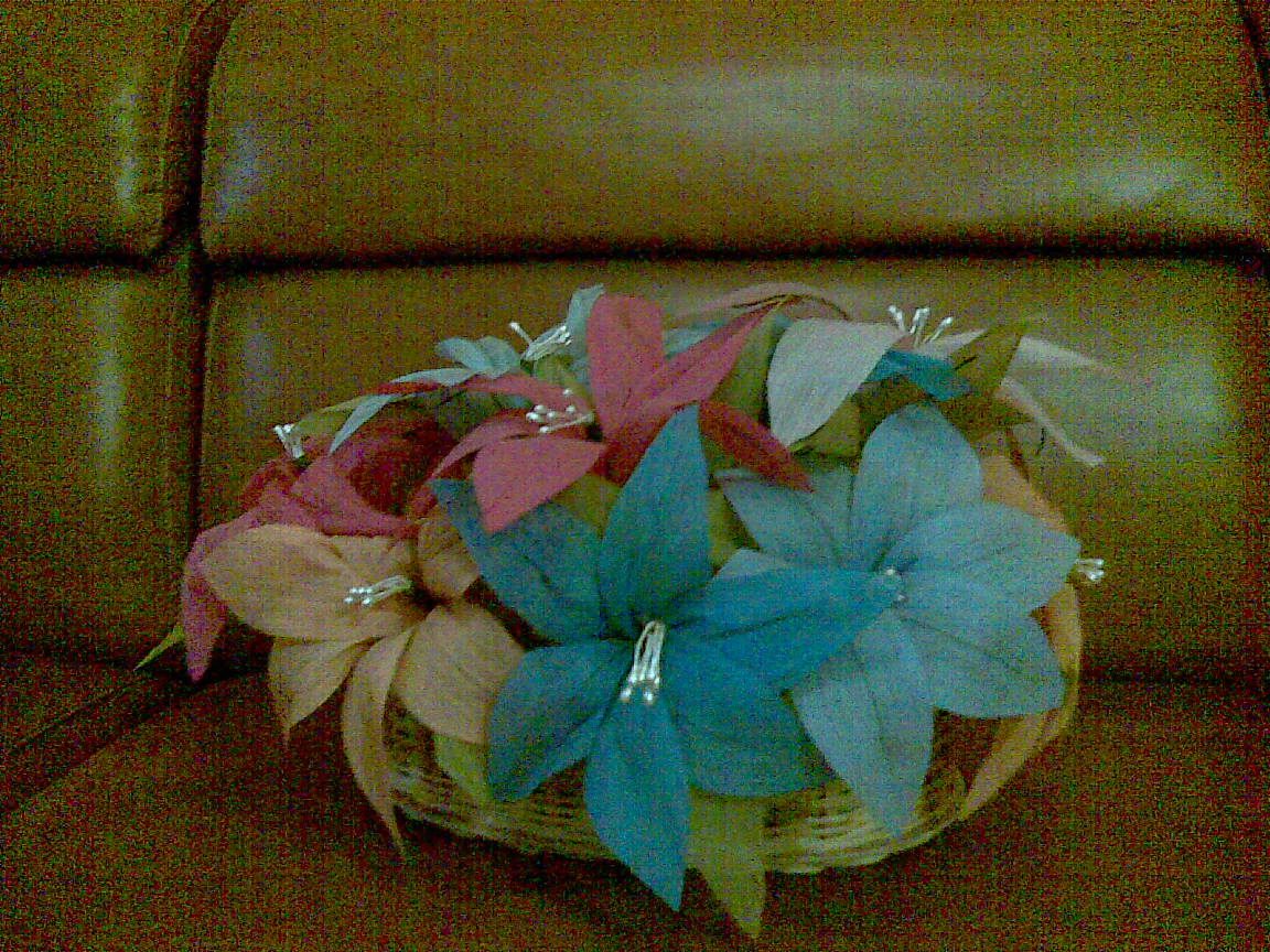 Bunga Dari Kertas
