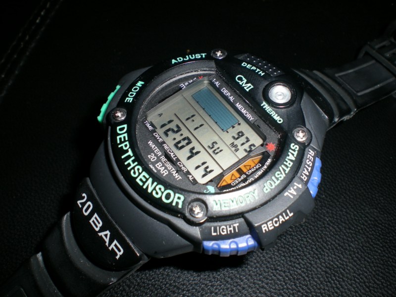 seiko quartz 600 meter pro