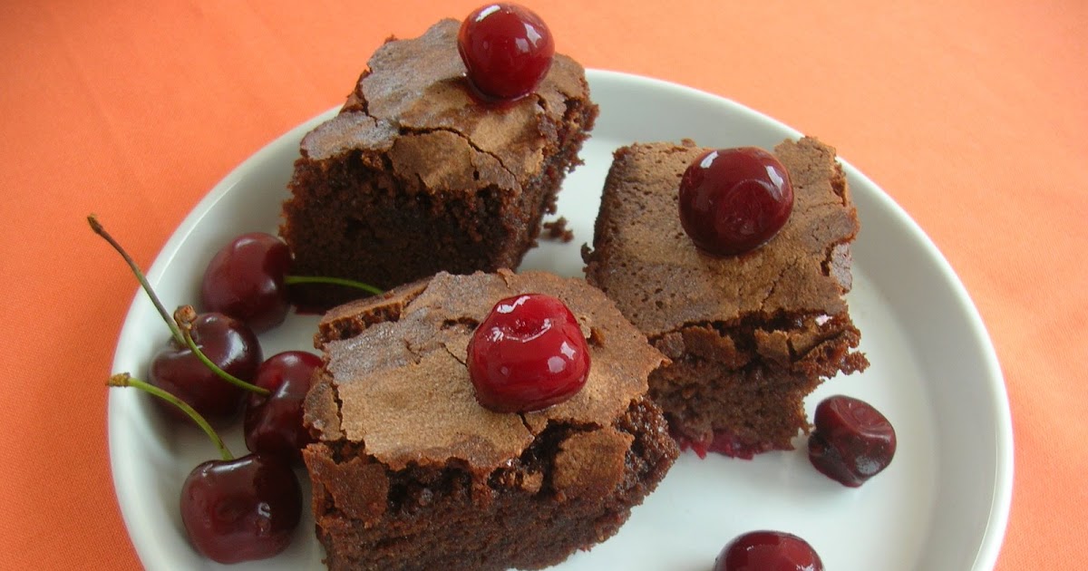 Cafe Gusto VİŞNELİ BROWNİ VİŞNELİ ISLAK KEK