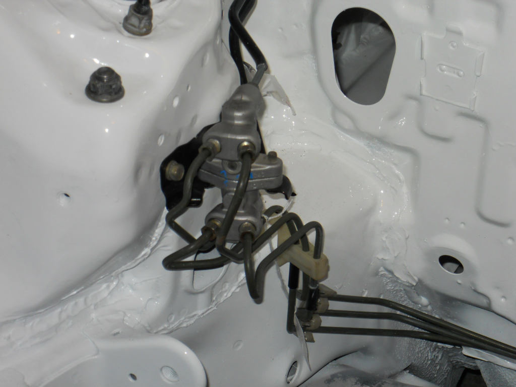 One Quick CRX Installed Gas Tank, Received New Alarm, and Semi