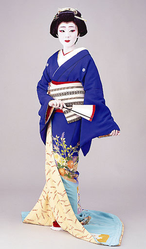 These are some examples I found of Geisha styles