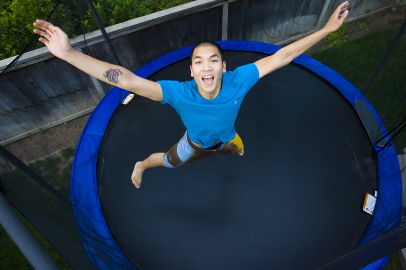[8-14-08_Edited_Trampoline_Roeder1_web.jpg]