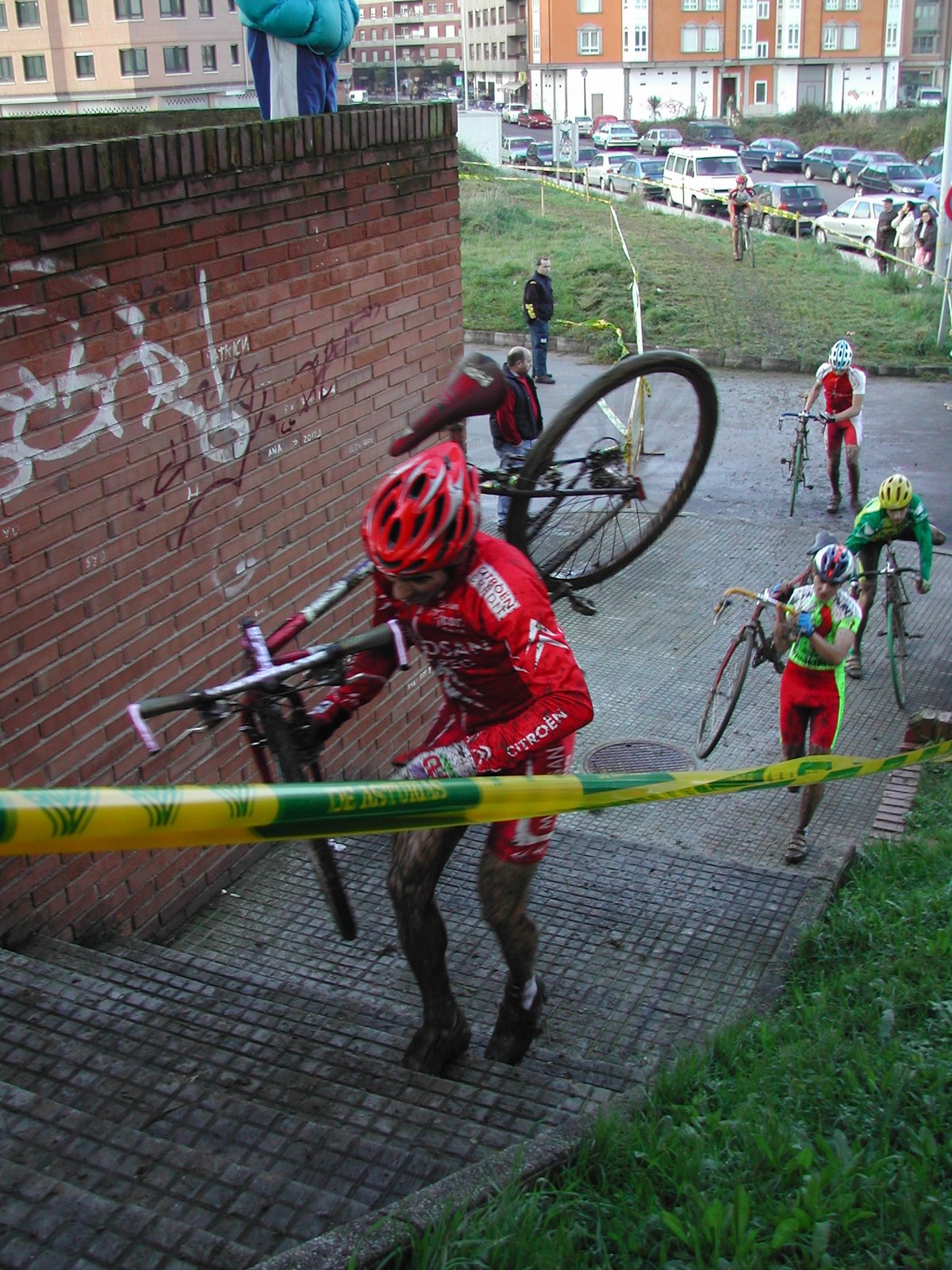 [juan+lugones-02.jpg]