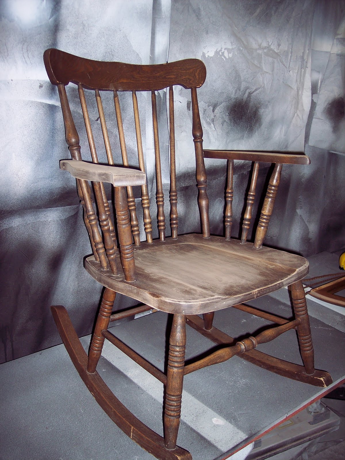 The Frosted Gardner: Yard Sale Gardner Rocking Chair - Before & After