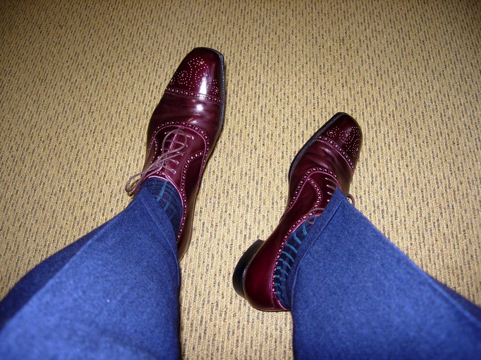 [oxblood+semi-brogues.JPG]