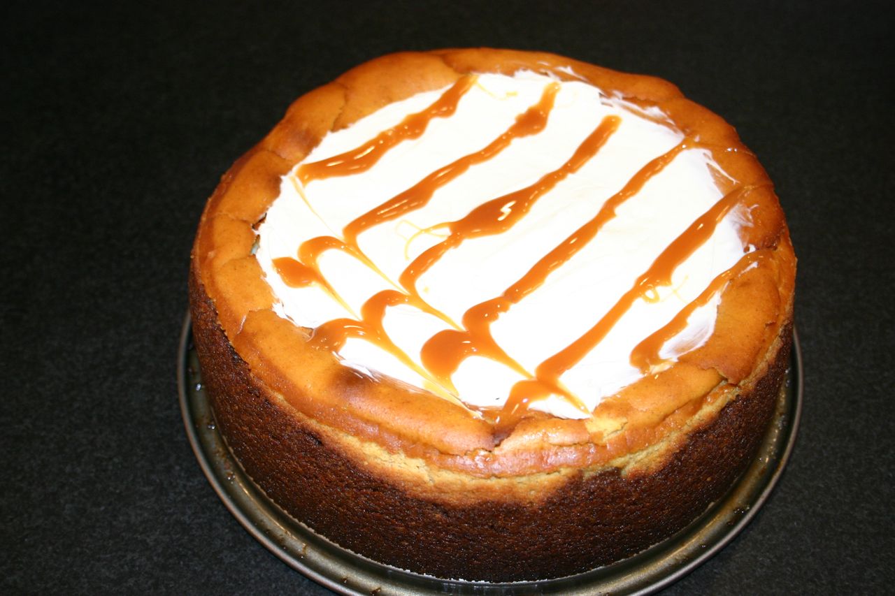 Recipe Shoebox Holiday Baking 24 Pumpkin Caramel Cheesecake With Gingersnap Crust