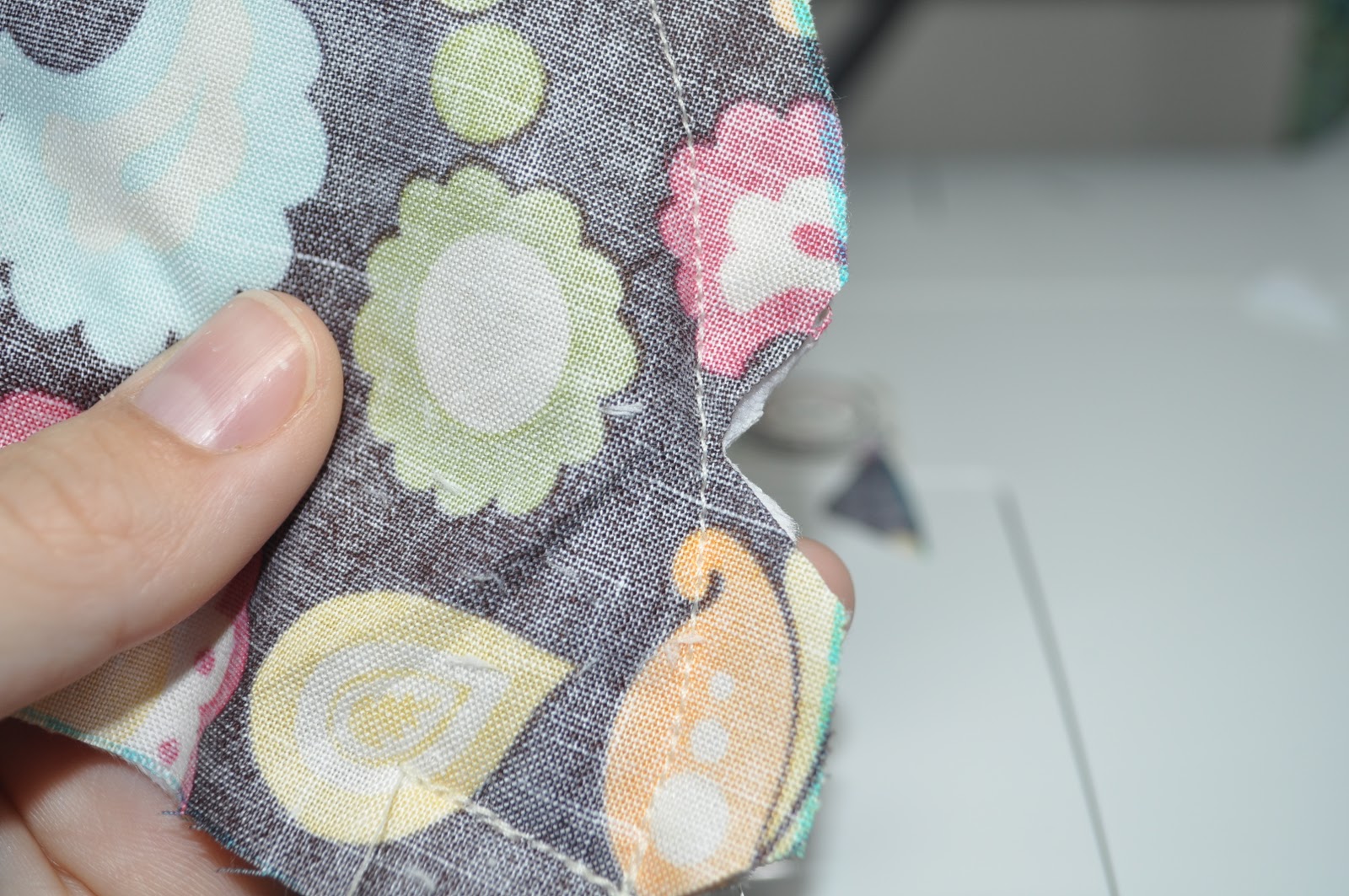Darning Diva Toddler Travel Pillow Tutorial