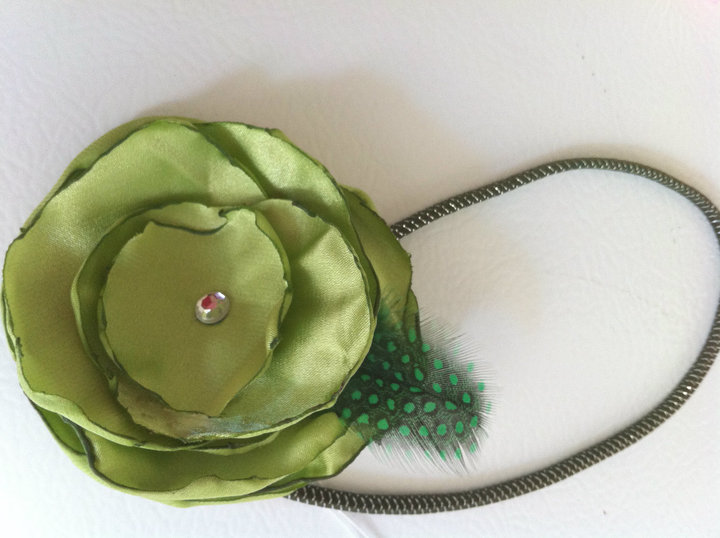 green flower headband