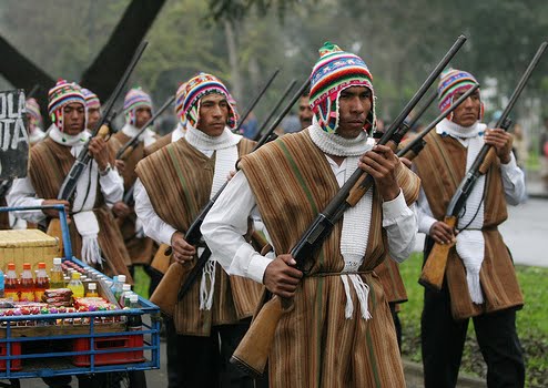 movimiento anti-nazi (QUE BIEN!) Militares+peruanos