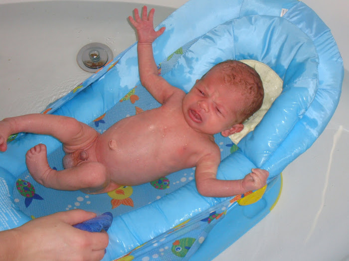 Hates Bath Time!!!!!!