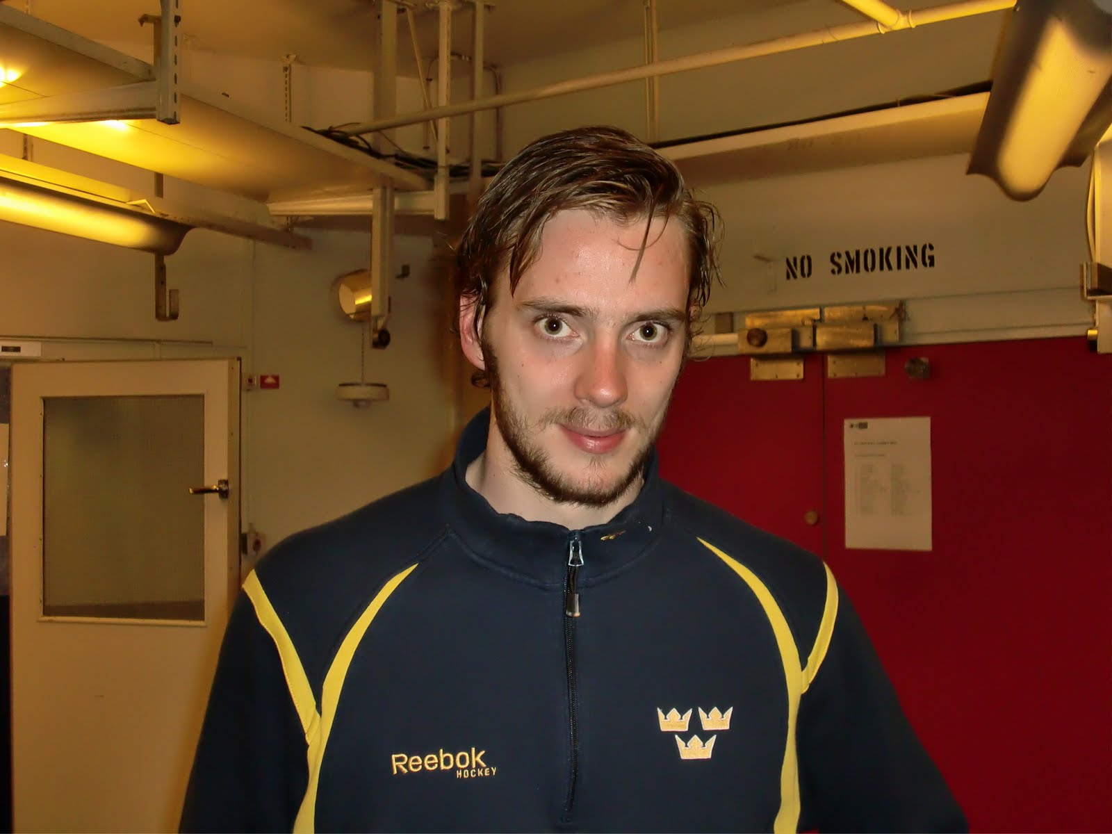 Hockey med Marie Hallman Jonas Gustavsson " En viktig seger inför