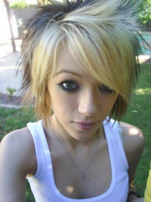 sexy emo hairstyles. hot emo hairstyles for girls.