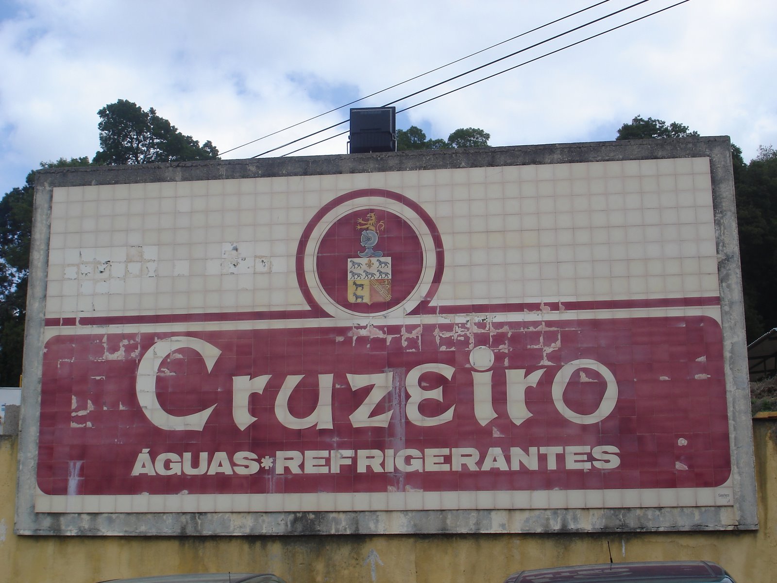 [PAINEL+DE+AZULEJOS+CRUZEIRO_2.JPG]
