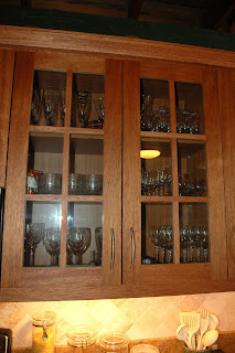 Ebanistería Cintrón: Gabinete en Madera con Tope en Granito