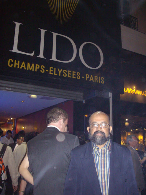 At the "Lido Show" in Paris(Sunday .(23-5-2010)