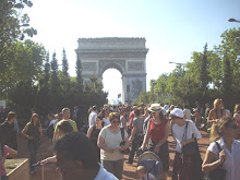 Arc De Triomphe (Monday 24-5-2010).