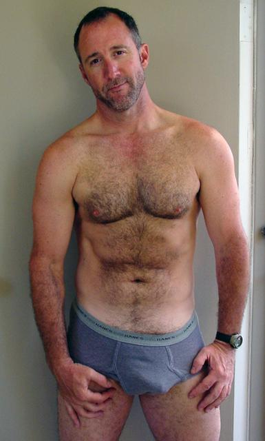 HOMBRES MADUROS EN ROPA INTERIOR hombres maduros en ropa interior: