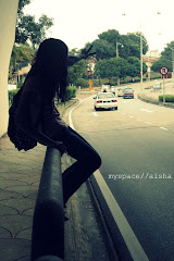 a girl name aisha ;))