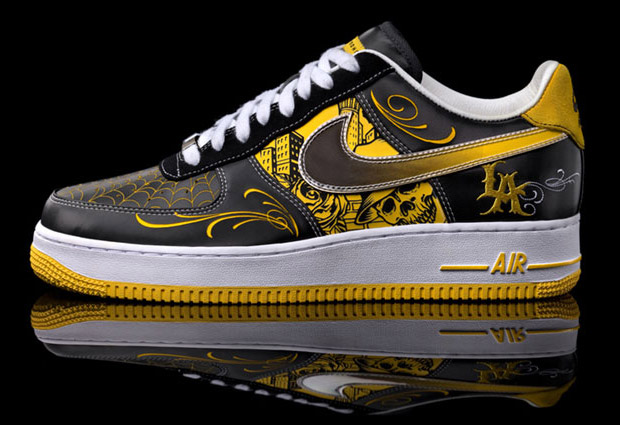 mr-cartoon-livestrong-nike-air-force-one-2.jpg