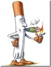 Cigarro fumando...