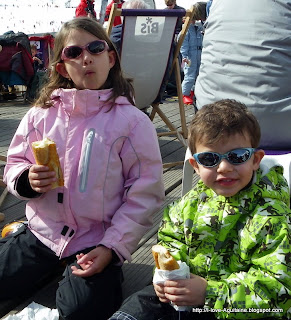 Picnic up at the Cauterets station Lys