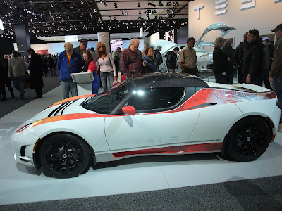 Tesla Roadster, lithium ion battery, 4,000 batteries, consumer