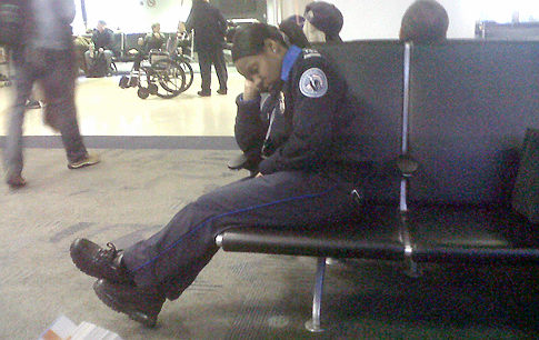 [TSA+worker+caught+sleeping+on+the+job.jpg]