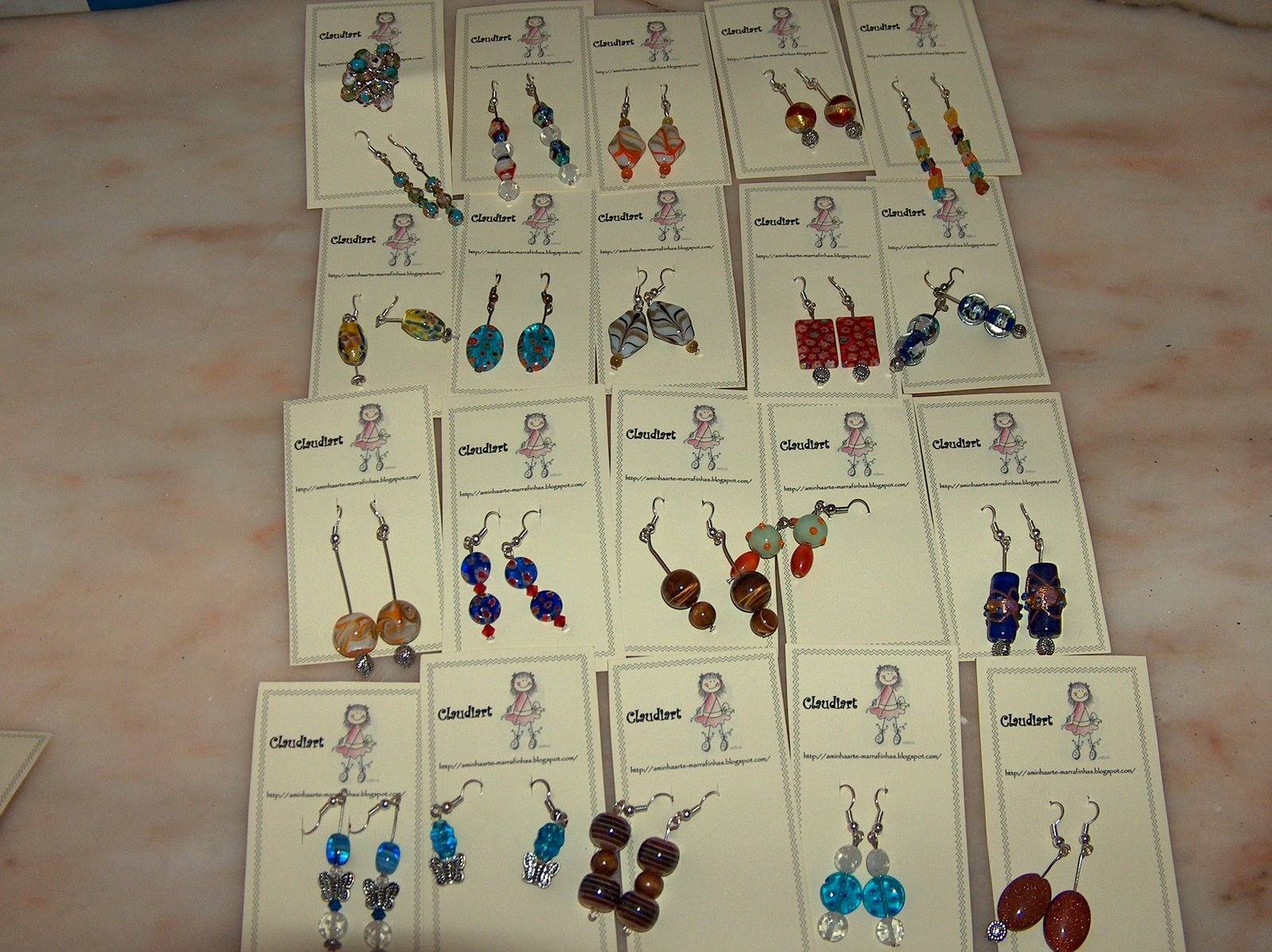 [montra+brincos+1.jpg]