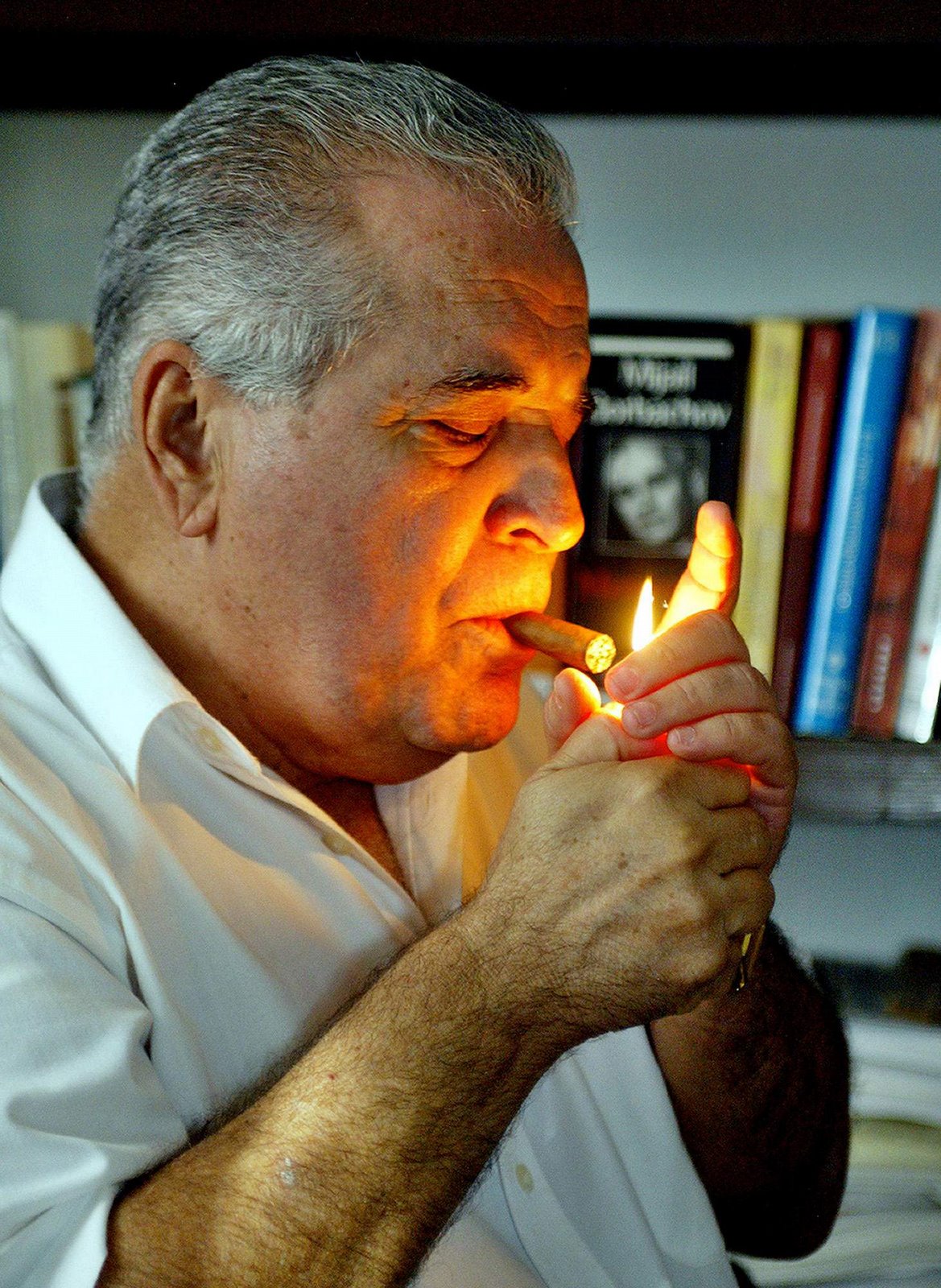 [Elizardo.JPG]