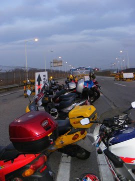 [Scooters+at+DMZ+2009.jpg]