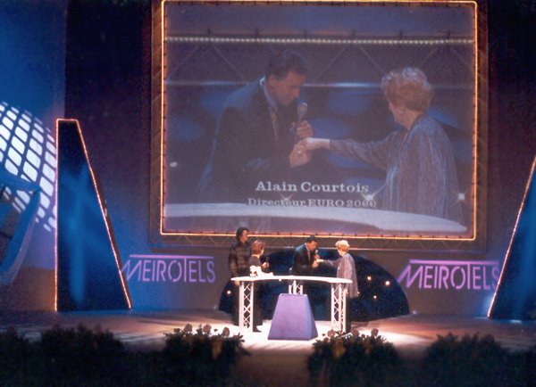 [Alain+Courtois+(Director+of+the+EURO+2000-Belgium),+Valentina+Yashina.jpg]