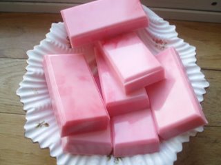 [kims_pink_soap.jpg]