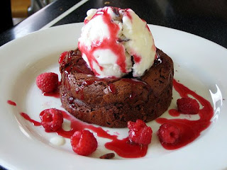 chocolate-raspberry-dump-cake