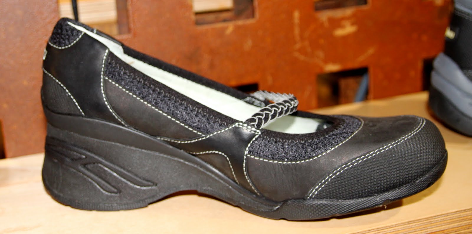 DECKER DEALS S/S 2011 AHNU and SIMPLE SHOES=OUTDOOR LIFE & SUSTAINABLE