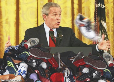 CRISIS INMOBILIARIA Bush+zapatos