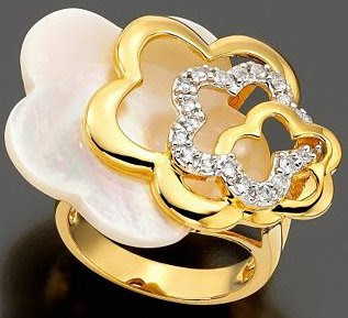 Vermeil Ring White Topaz and Mother of Pearl Vermeil Ring White Topaz and Mother of Pearl