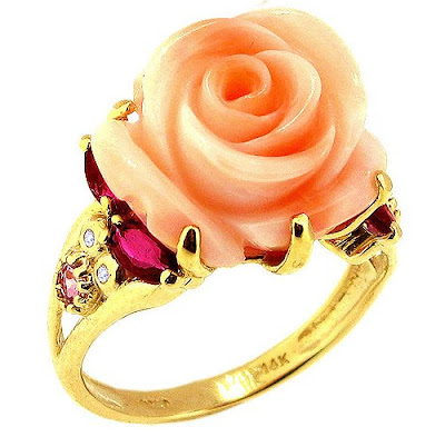 Yellow Gold Large Flower Ring Yellow Gold Large Flower Ring
