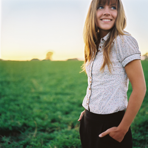 [0240007-R2-E165.jpg]