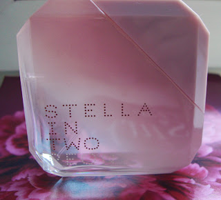 Stella in Two (onemorehandbag)