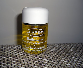 Clarins oil (onemorehandbag)